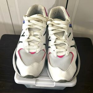 Men's New Balance  Athletic Shoes  Size 10